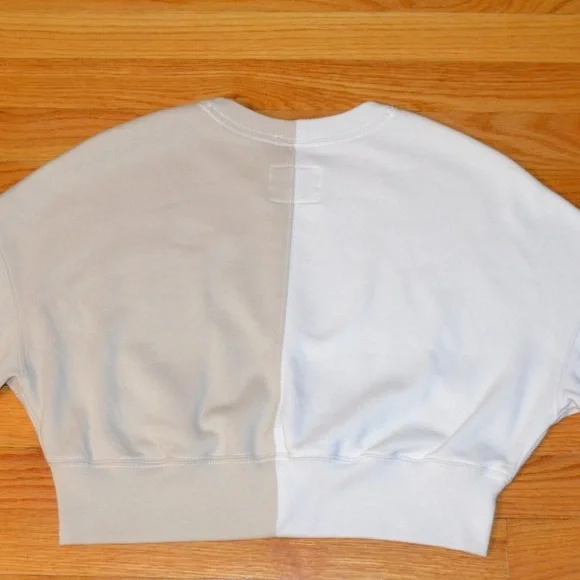 Women’s Abercrombie & Fitch cropped sweatshirt, size XXS - Picture 8 of 14